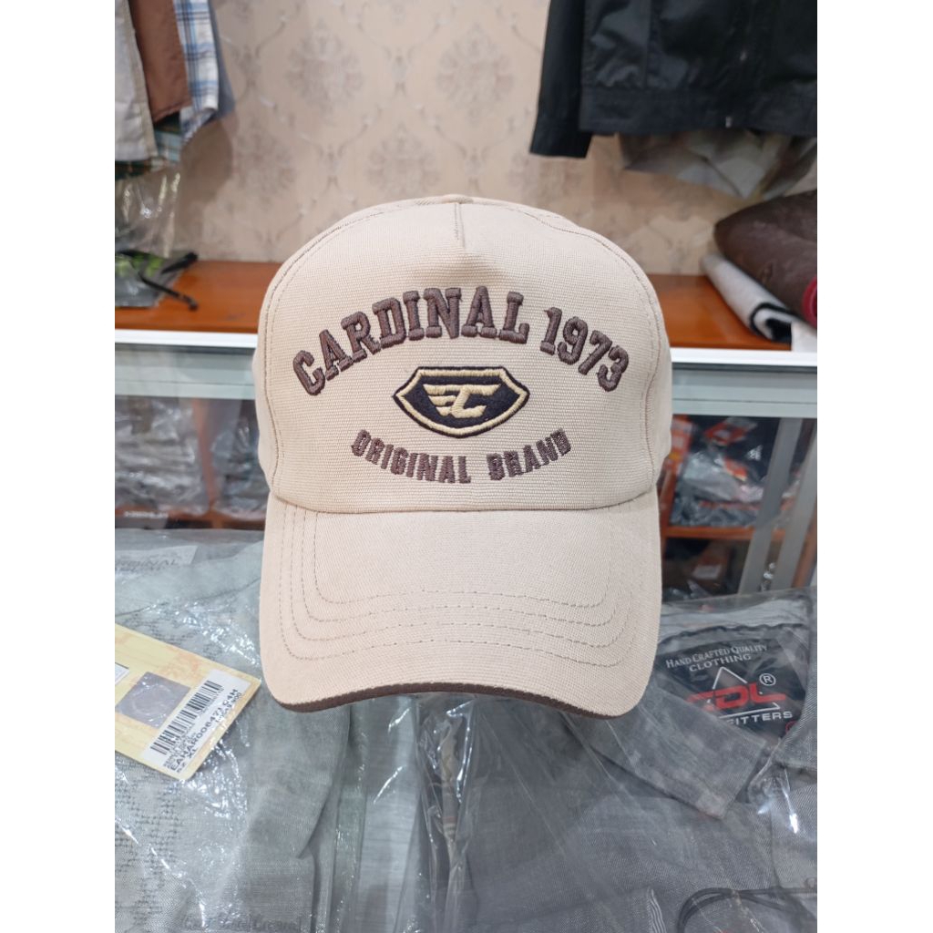 Topi Cardinal Original Cream