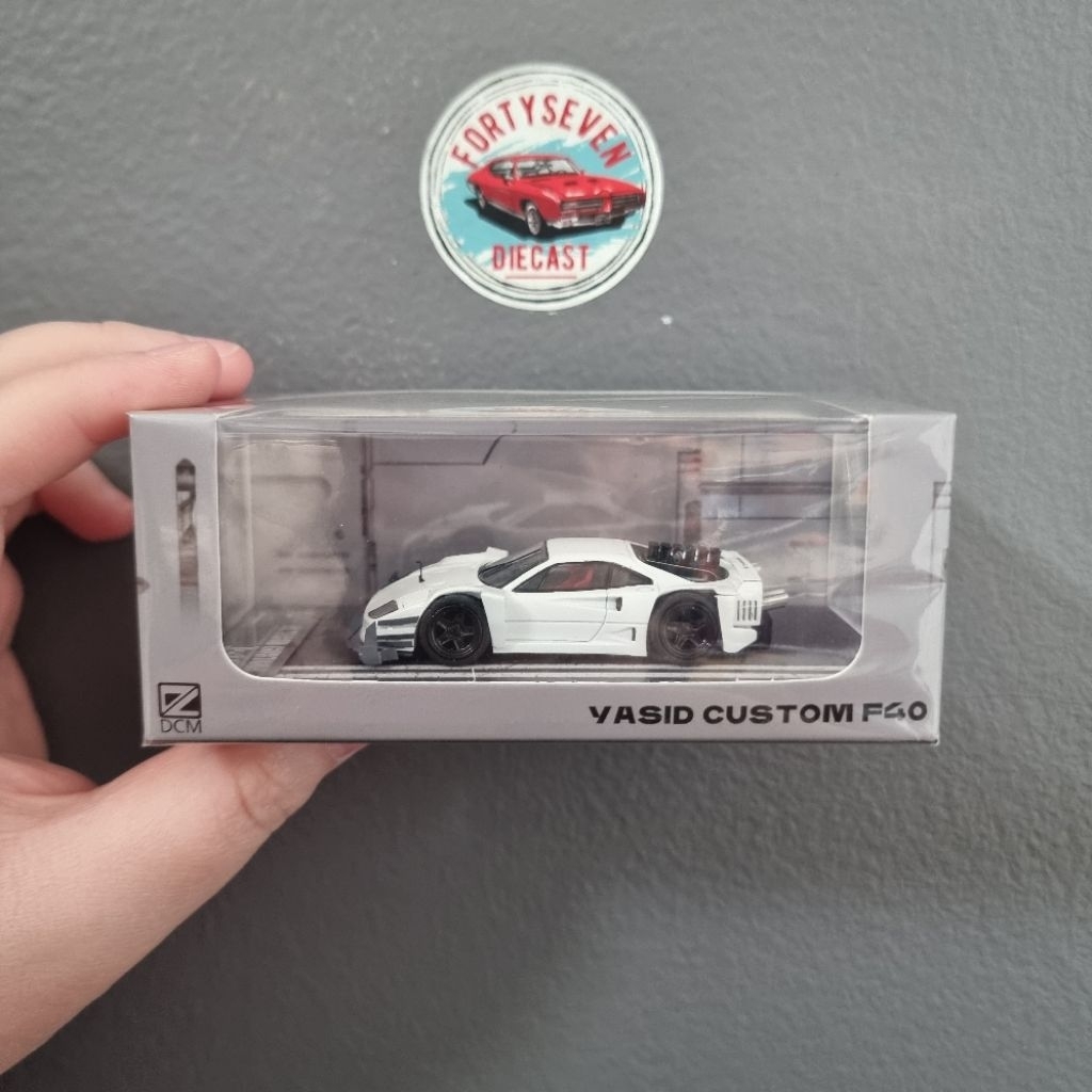 DCM Al Yasid Custom F40 White Ferrari diecast 1/64 1 64 1:64
