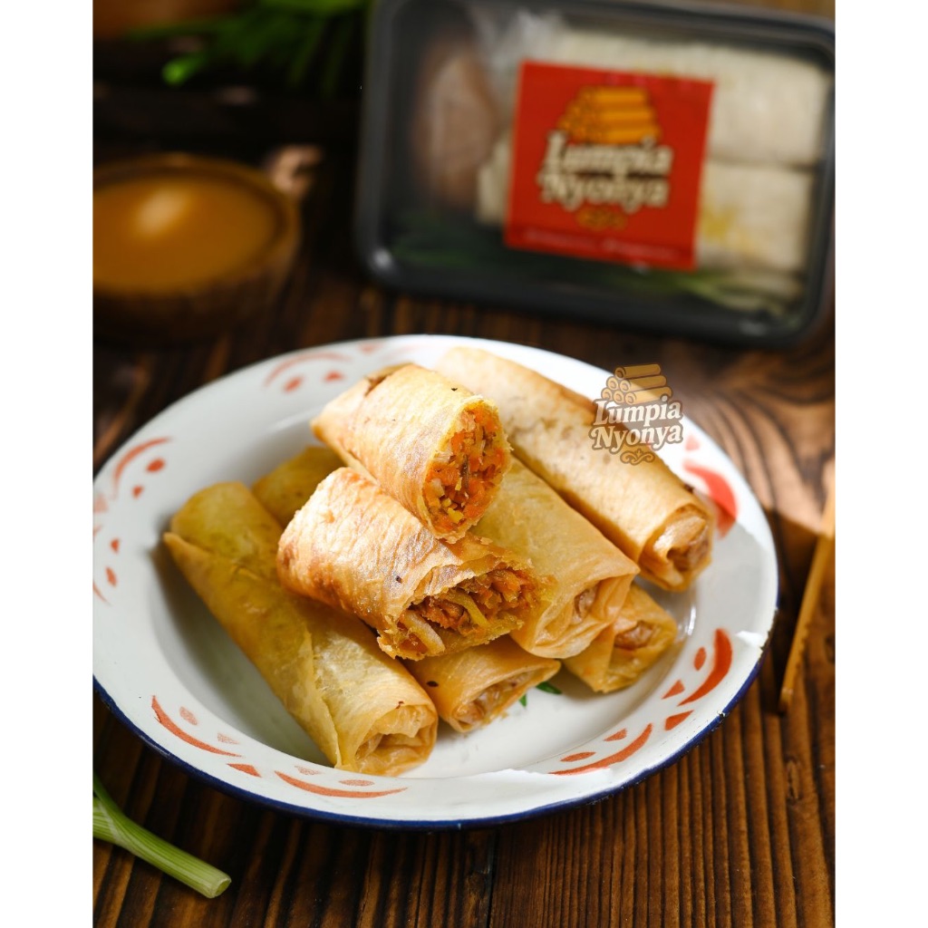 

Lumpia Nyonya - Lumpia Premium Isi Rebung, Ayam, Wortel, Telur | Full Isian Isi 5