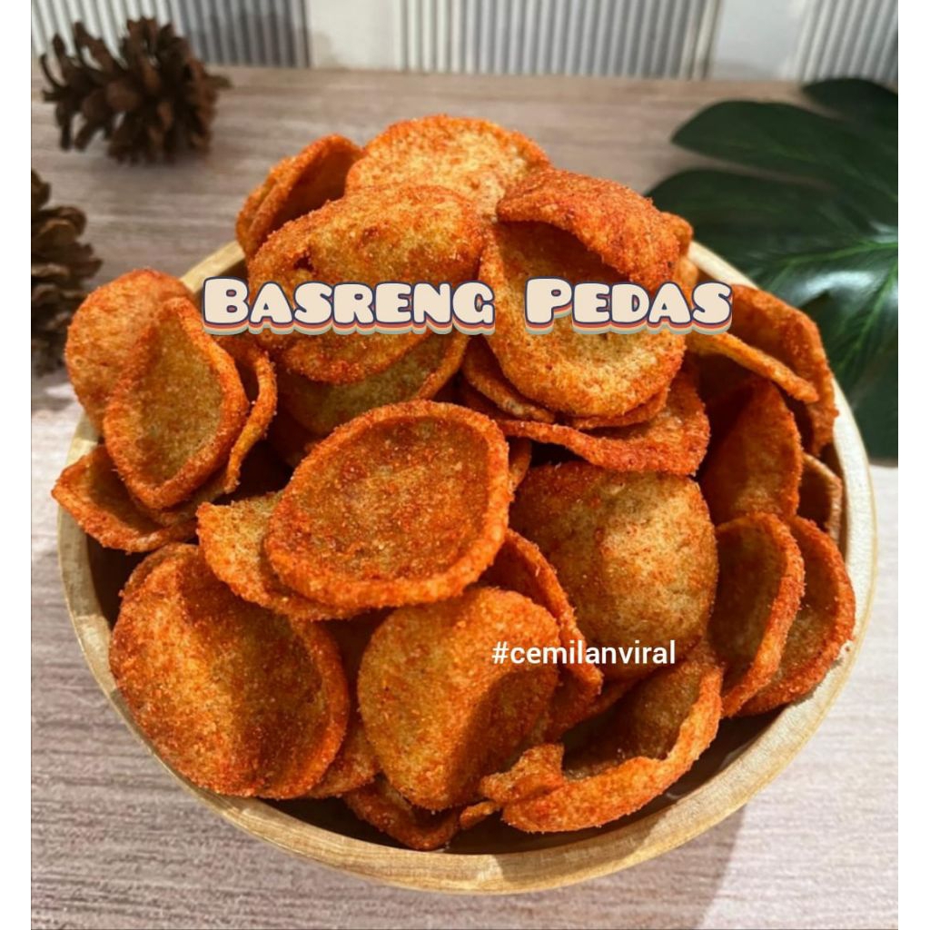 

Cemilan Viral Basreng Pedas Daun Jeruk Gurih Nikmat Bakso Goreng Pedas Baso Crispy Food Snacks Goreng Keripik Makanan