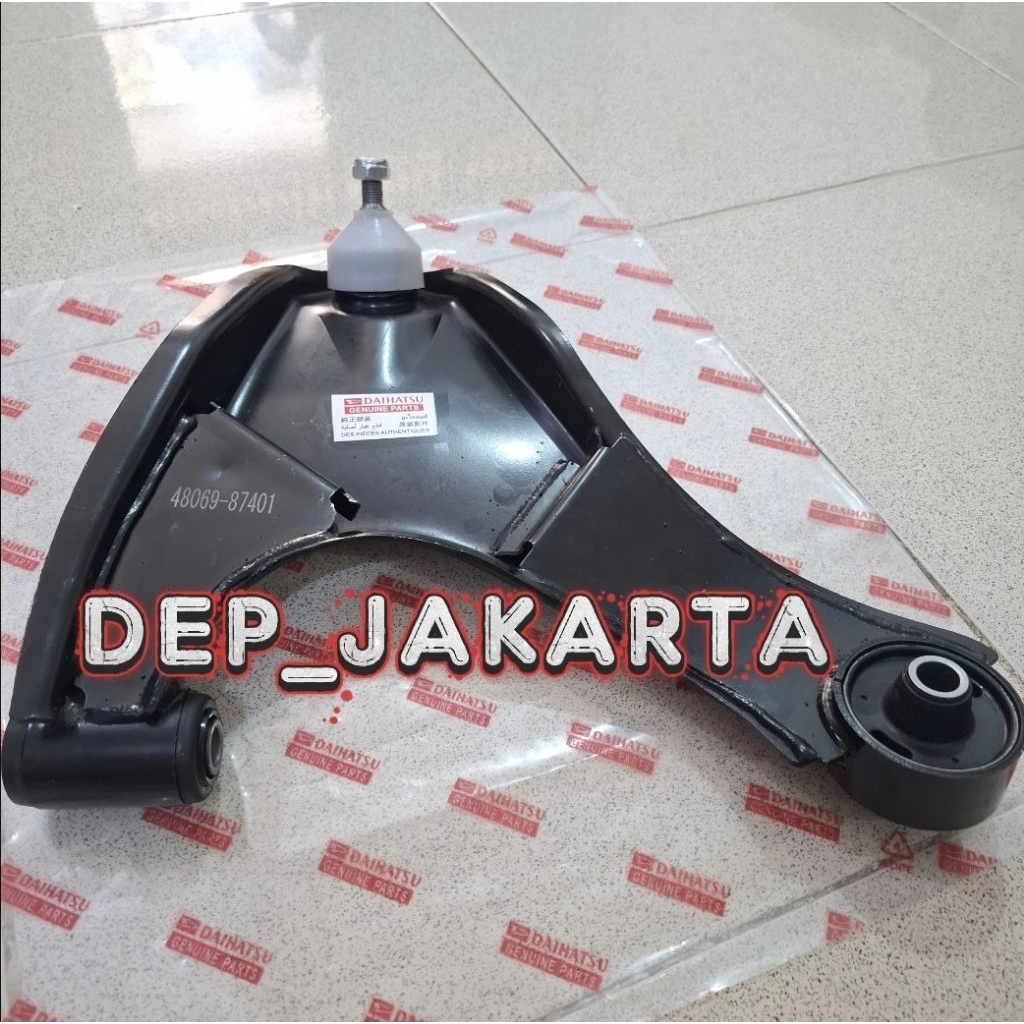 LOWER ARM SAYAP BAWAH DAIHATSU TARUNA CARBURATOR KARBU SEBELAH KIRI LH