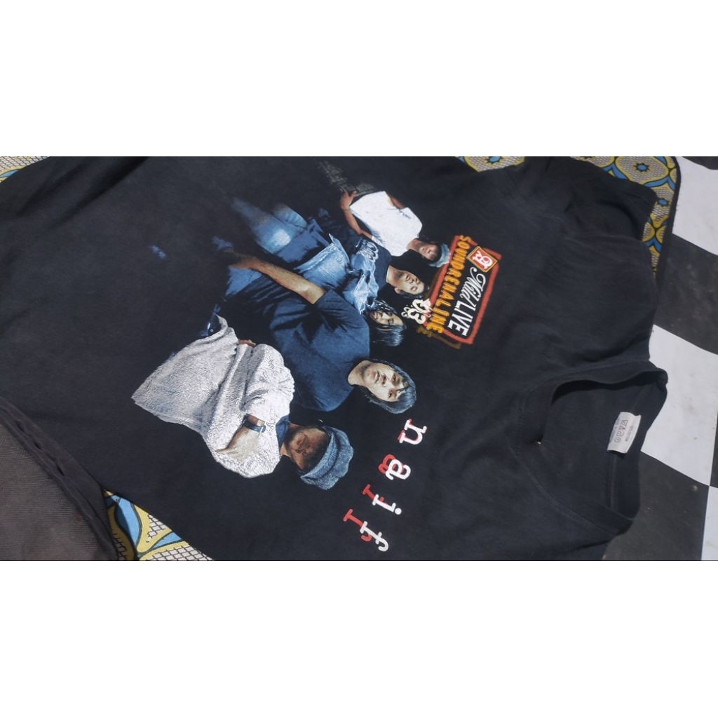 kaos naif vintage original amild