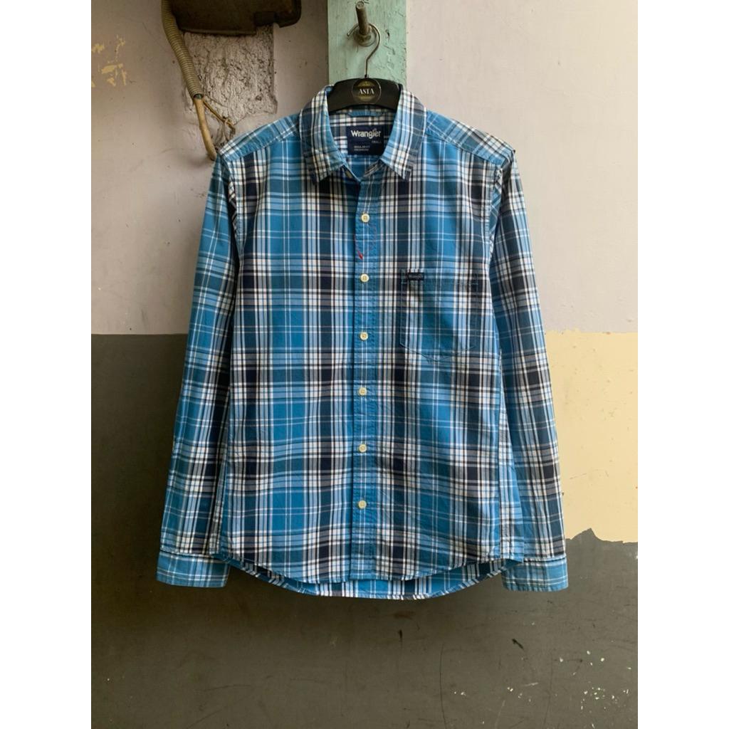 kemeja pria lengan panjang Wrangler preloved S
