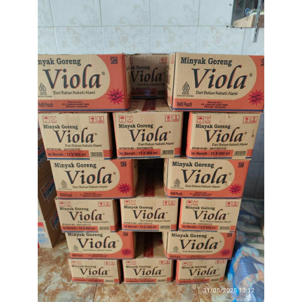 

MINYAK VIOLA 800ML 12 PCS