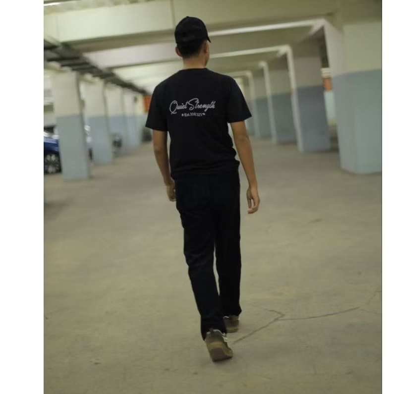 T- shirt Power in Silence