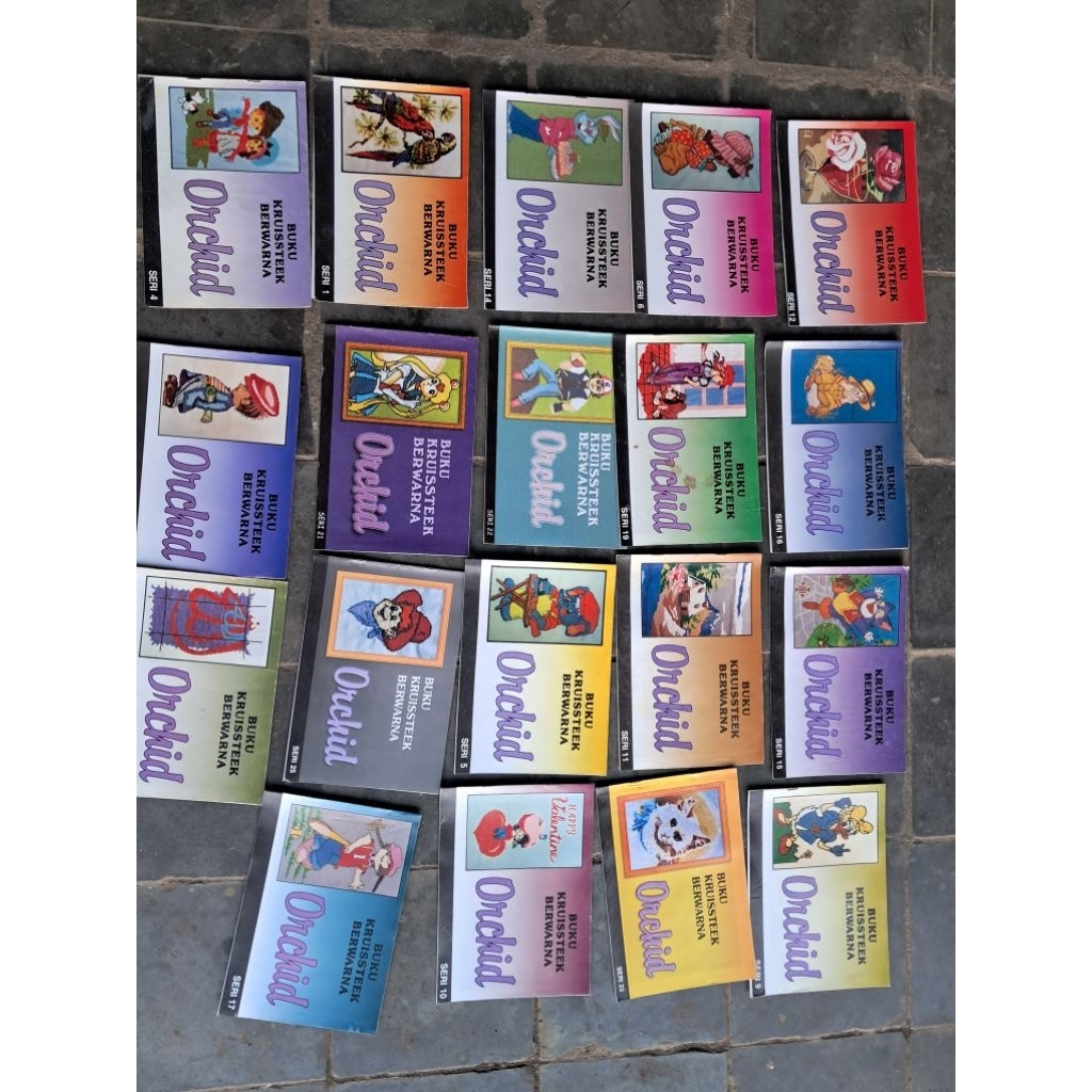 Buku kruissteek kristik orchid berwarna