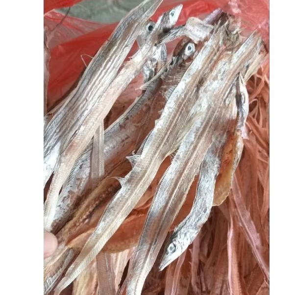 

ikan layur kering siap goreng kriuk,bersih kualitas super,tidak asin 1kg