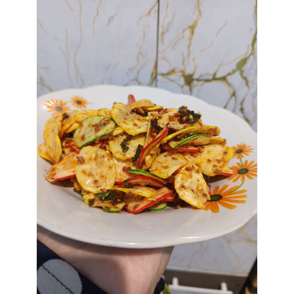 

krupuk seblak daun jeruk