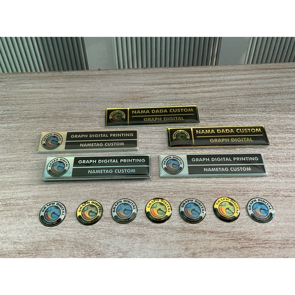 

Nametag Resin Custom Timbul Glossy / Namadada Custom