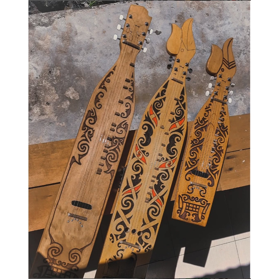 Sape’ Dayak asli Kalimantan