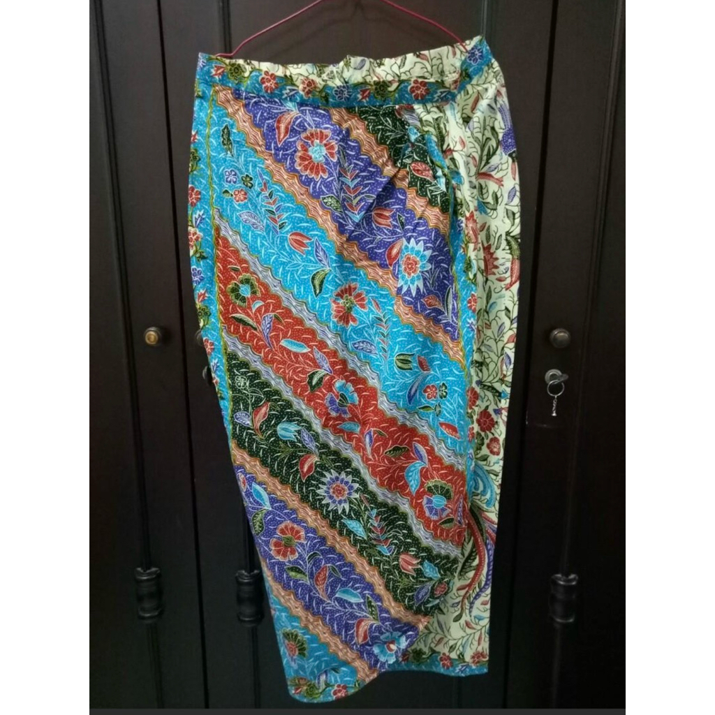 rok batik bekas