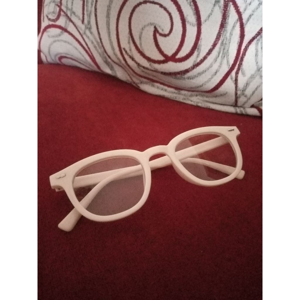 kacamata frame putih/frame putih