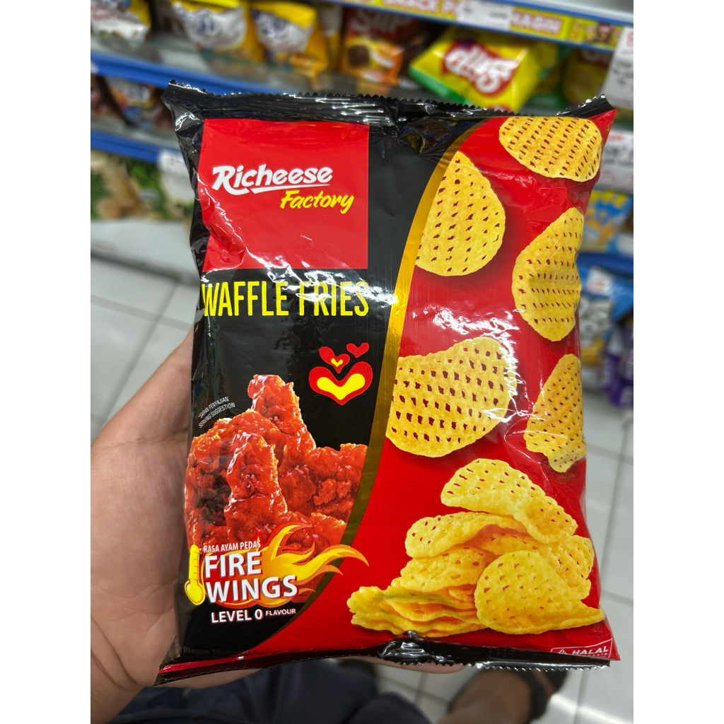

Richeese Waffle Fries ayam pedas LV0 54gr