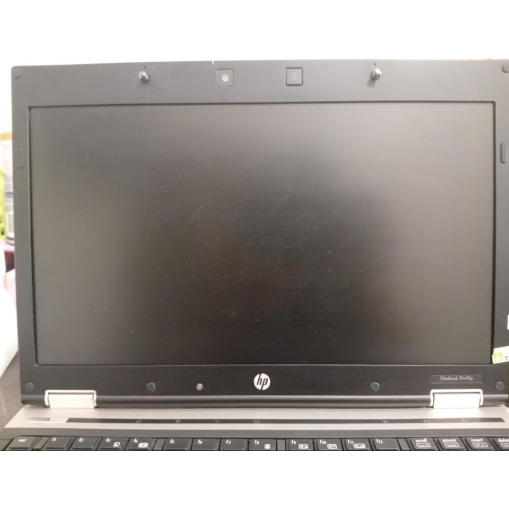 Laptop Bekas Merk HP uk.14 in RAM 4 IP 5