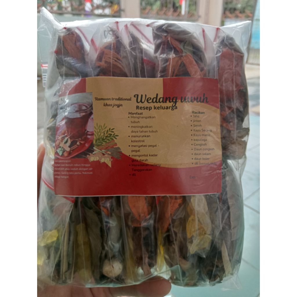 

wedang uwuh komplit muniman tradisional khas jogja solo