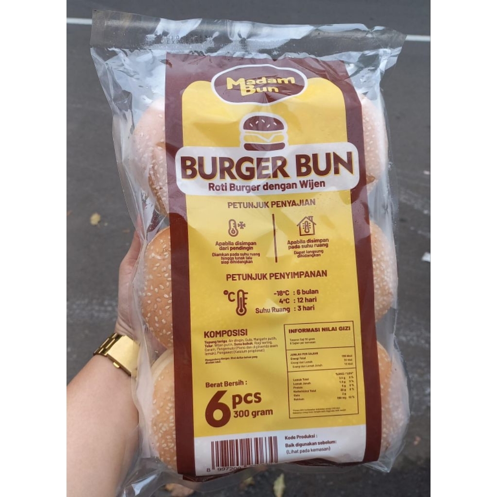 

Roti Burger Wijen Madam Bun Isi 6 Pcs