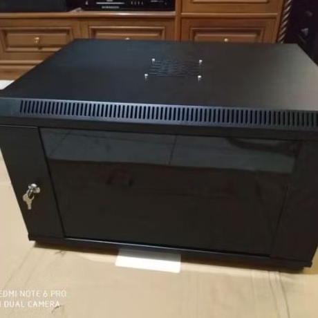 Rack Server / Wallmount Close Rack 6 U
