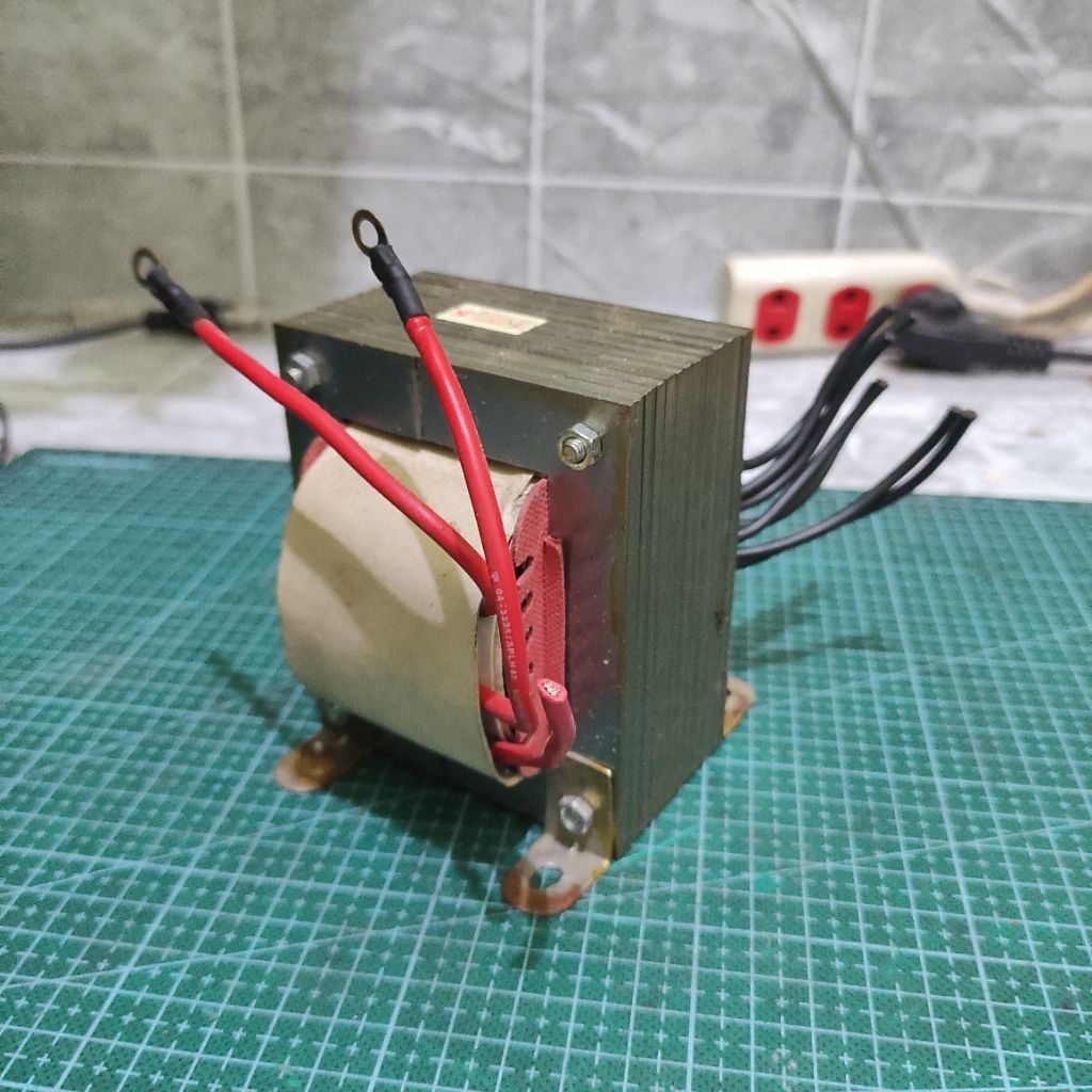 TRAFO UPS INFORCE IF 1200WA TRAFO CT BEKAS UPS BERAT 2.6KG