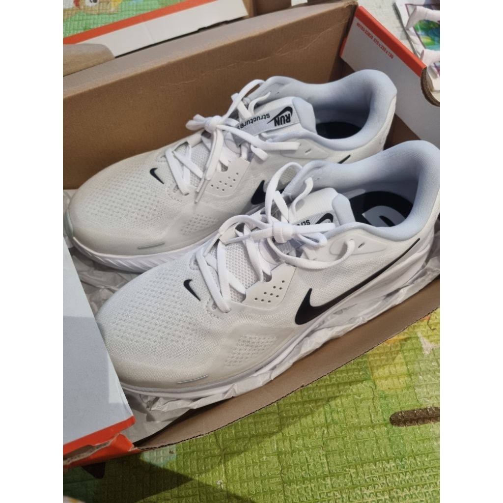 SEPATU NIKE STRUCTURE 26 BNIB Size EU 46 UK11