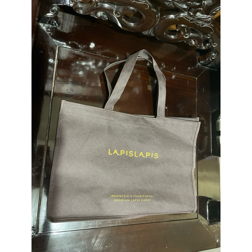 

Tas Belanja Lapis Lapis