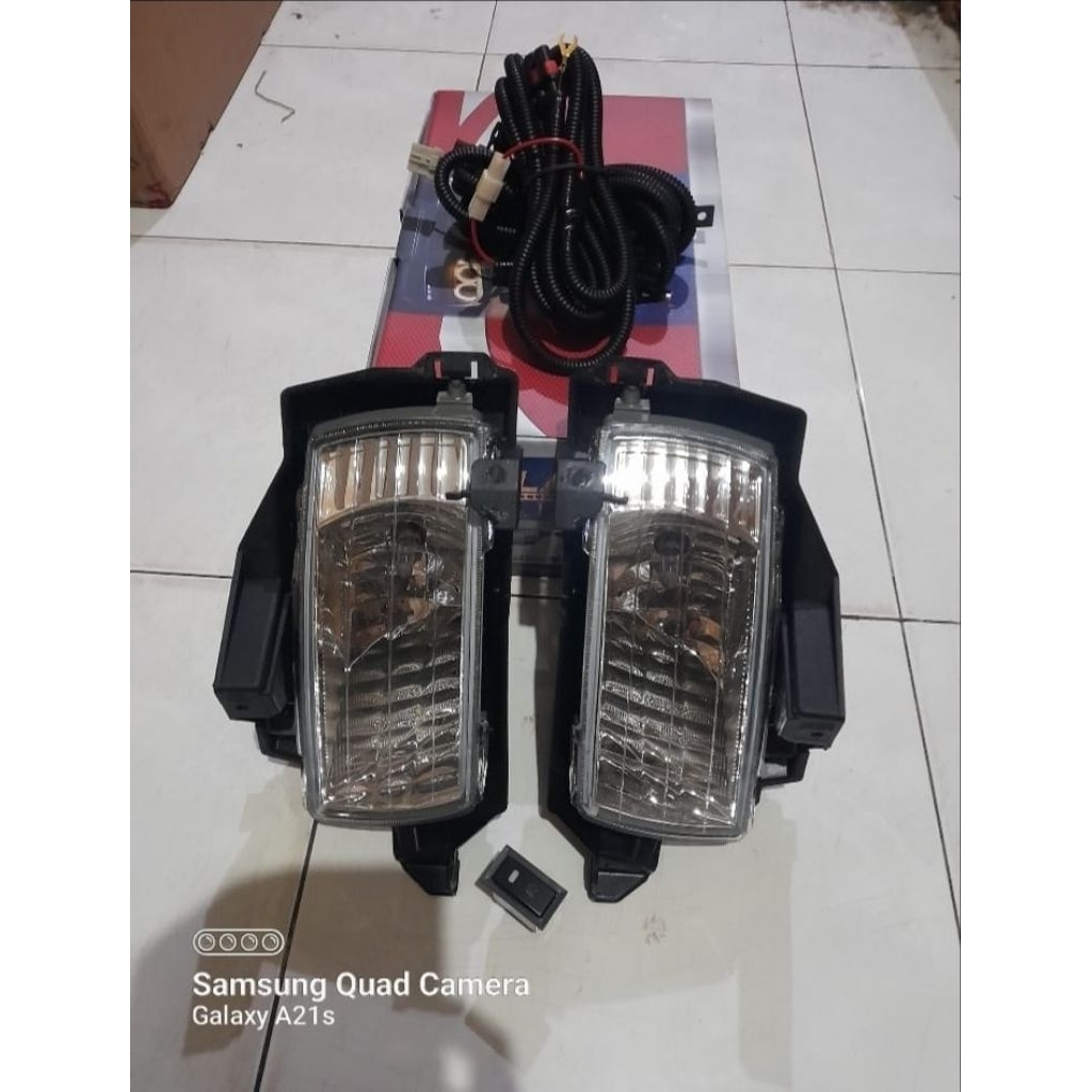 Foglamp Lampu Kabut Mobil Toyota kijang Innova Lama Tahun 2004 2005 2006 2007 2008 ( Harga Full Set 