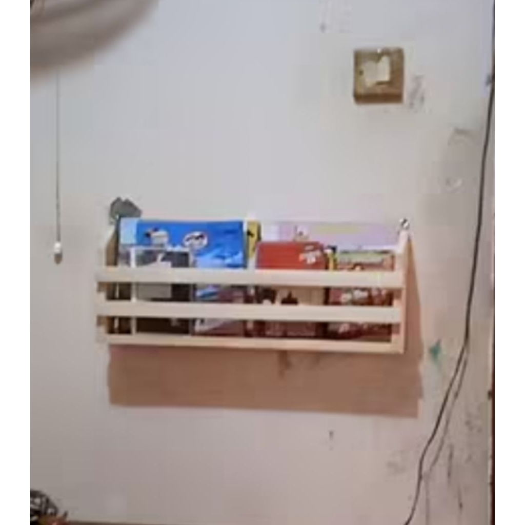 Rak buku kayu gantung Rak majalah Rak novel rak komix rak foto tempat serbaguna