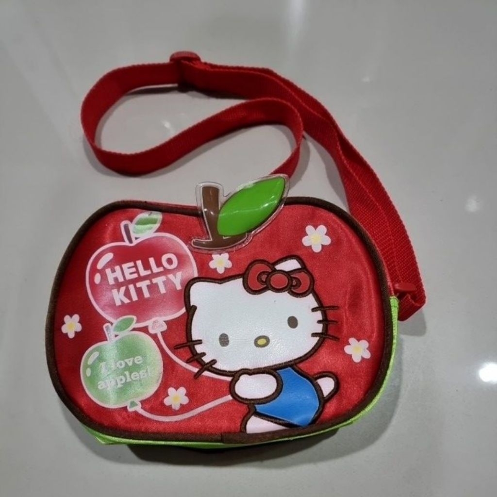 PRELOVED Tas selempang Hello Kitty Apple