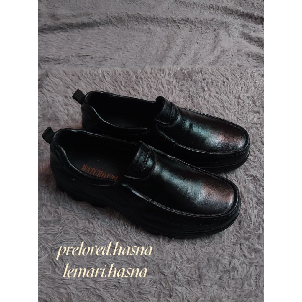 Leather Shoes WATCHOUT