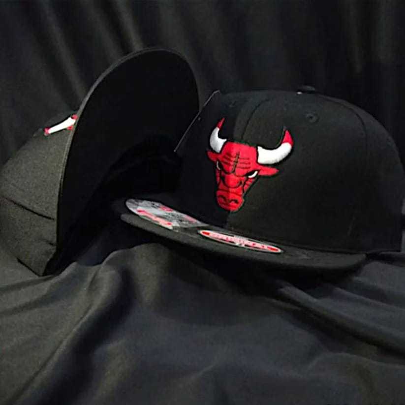 TOPI SNAPBACK BANTENG HITAM DEWASA / Topi Snapback Banteng