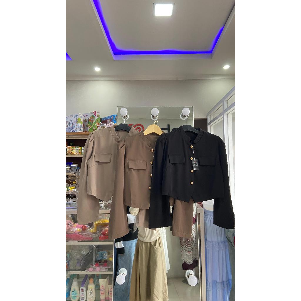 BLEZER CROP KOREA STYLE/BLEZER WANITA KEKINIAN/BLEZER WANITA CROP HYPE