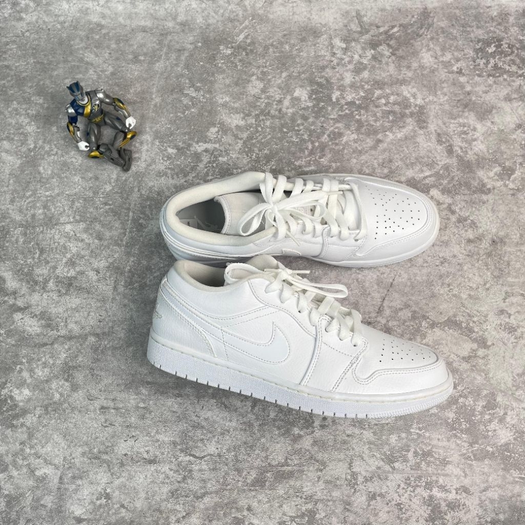 Air Jordan 1 Low Triple White