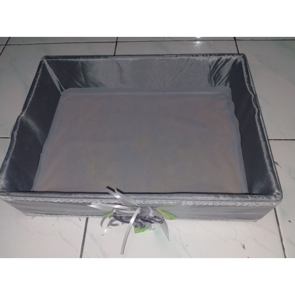 

Kotak Box Isi 2 Baki Hantaran / Lamaran / Seserahan / Tempat Make Up Lamaran Murah