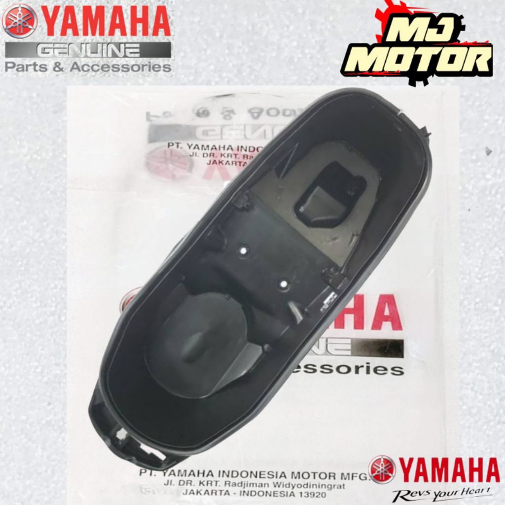 BOX BAGASI YAMAHA XMAX OLD ORIGINAL YAMAHA B74-F473R-00