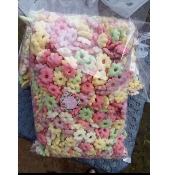 

Cemilan Sakura warna rainbow