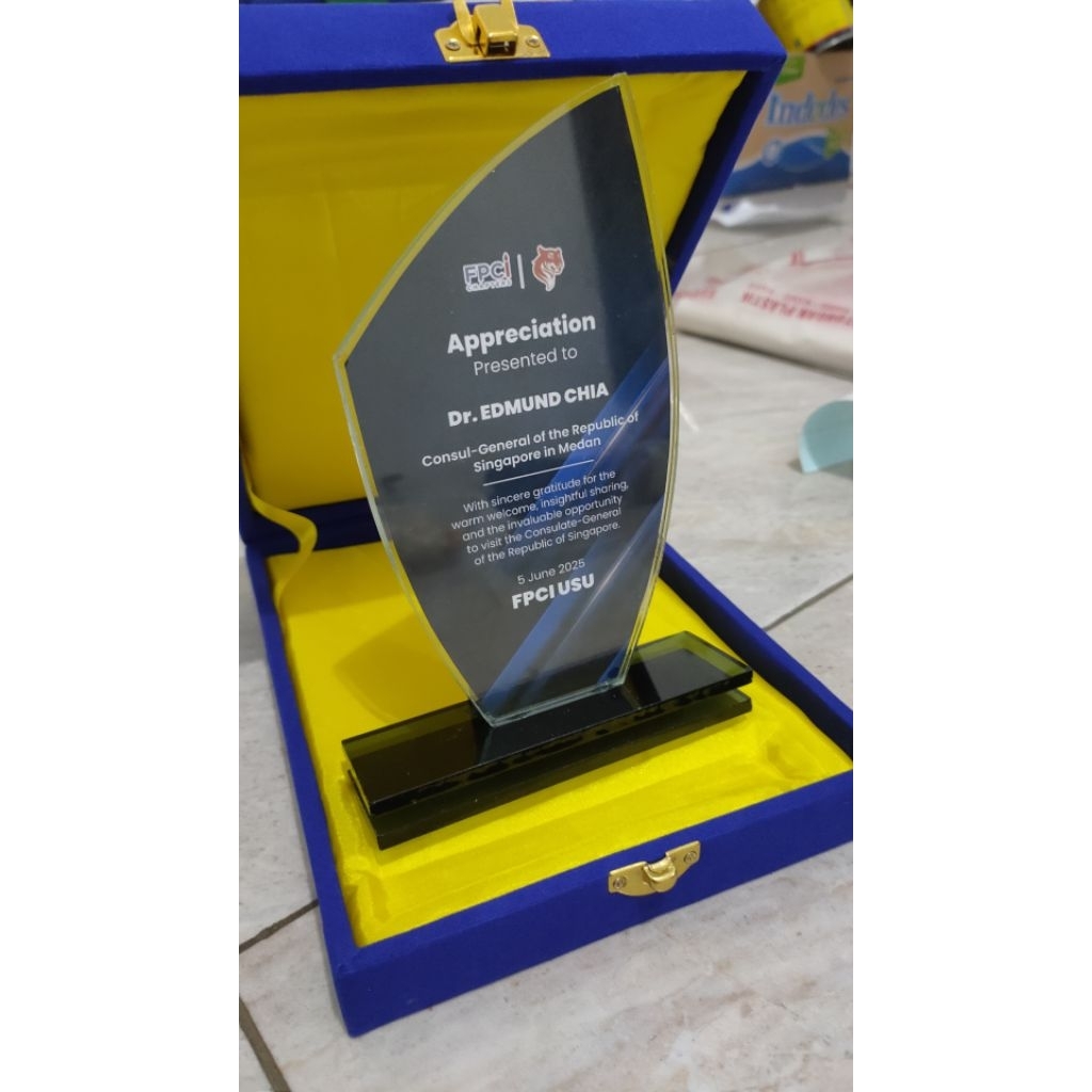 Plakat, Plakat Cinderamata, Plakat Murah / Plakat Kaca, Model Baru Victory Curve , Ukuran standard, 