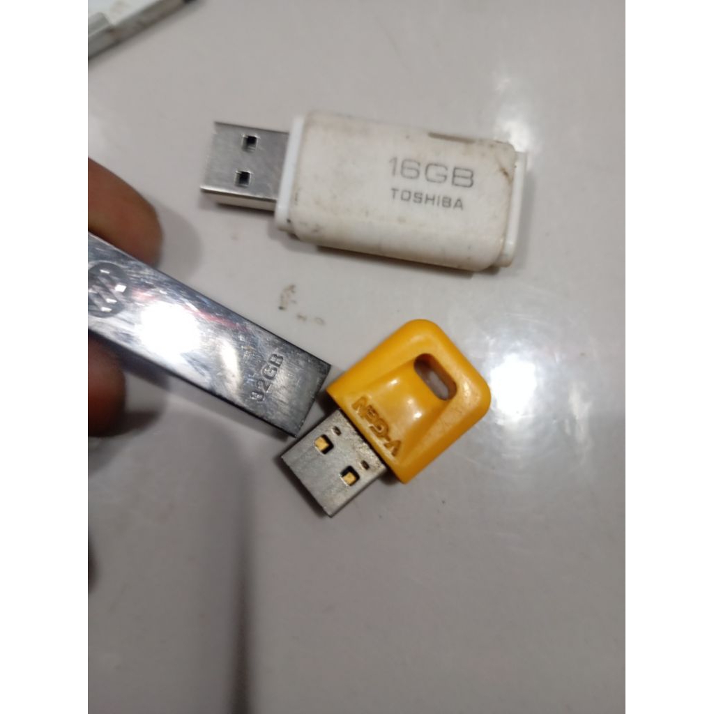 flashdisk original 16gb/32gb
