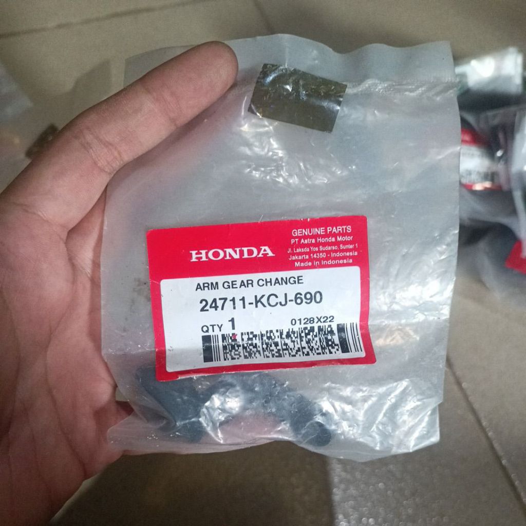 Arm Gear Change Honda Tiger Revo 24711 KCJ 690