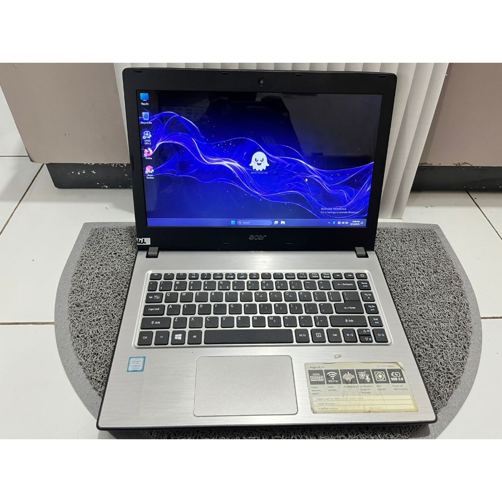 Laptop acer aspire E14 E5-476-386Q  Windows 11 pro 64bit Intel core i3-7020U 2.3Ghz 4gb ram 128gb ss