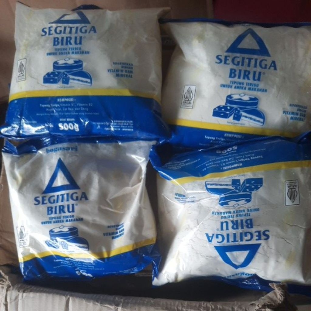 

Tepung terigu segitiga biru