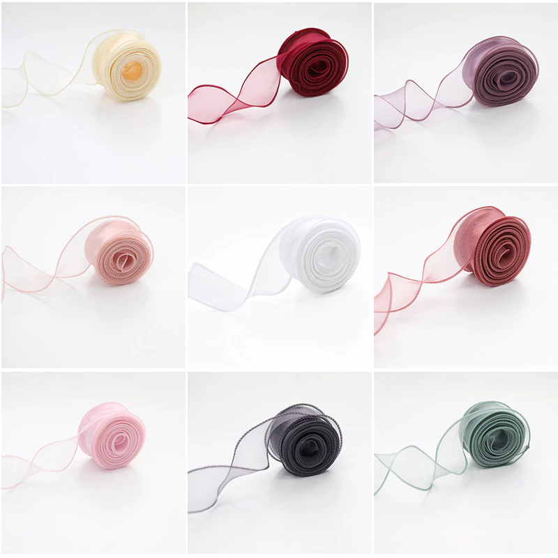 

(1 ROL / 10 YARD) Pita Gelombang Hologram Ala Korea/ Pita Glossy 2.5