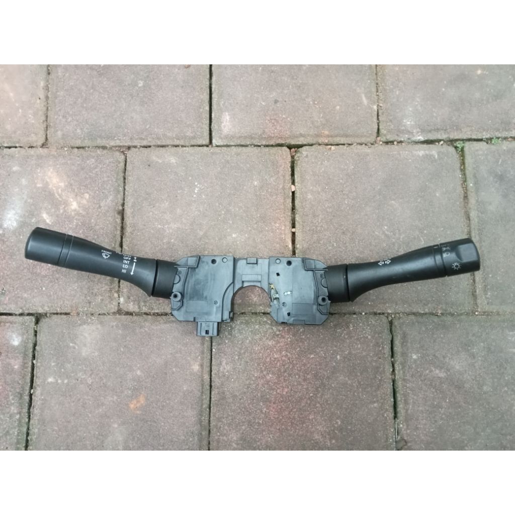 Saklar Lampu / Sein Nissan Almera 1.5