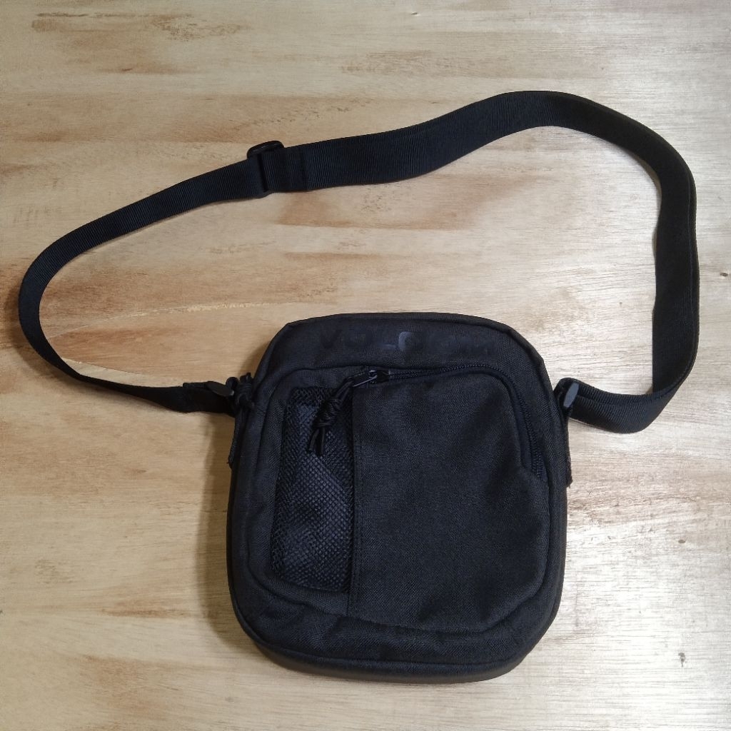 Preloved Tas Selempang Volcom Original Second Mulus Like New