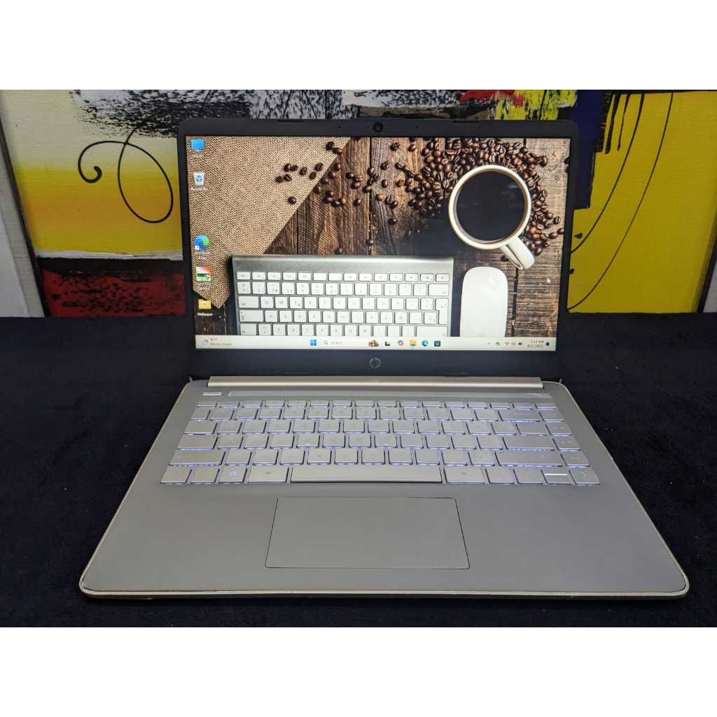 Laptop HP 14s Core i5 1135G7 8/512 Intel Iris Xe Siap pakai