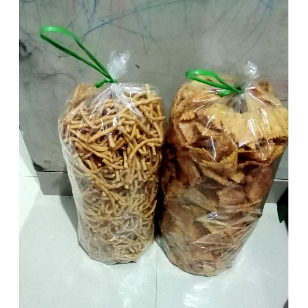 

kerupuk bawang 1kg