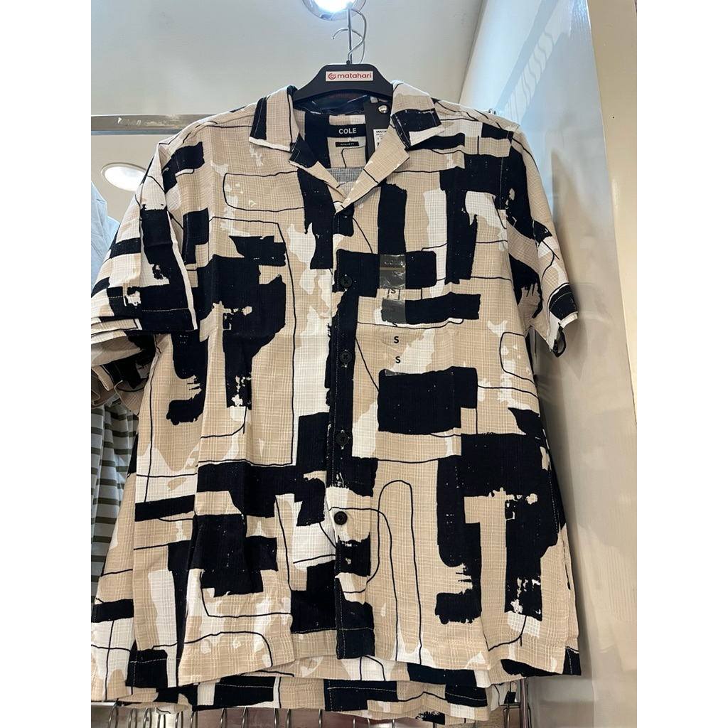 KEMEJA PRIA LENGAN PENDEK BY COLE MATAHARI STORE