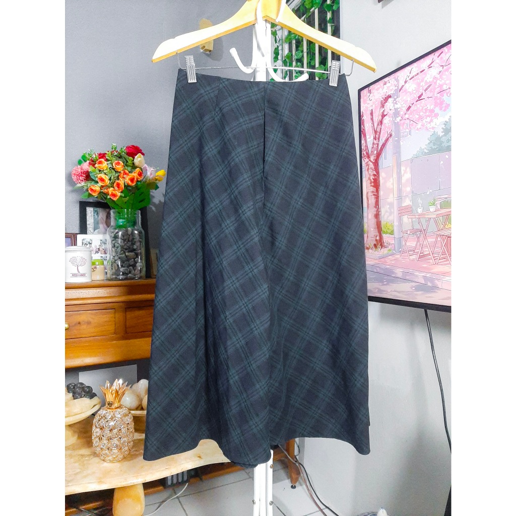 UNIQLO UNI GU CELANA ROK KULOT MIDI KOTAK GINGHAM PLAID LIDI PLISKET JEANS DENIM MEGAR REMPEL TRAINI