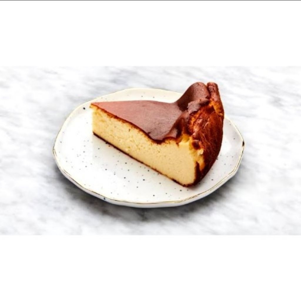 

Slice Burnt Cheese Cake