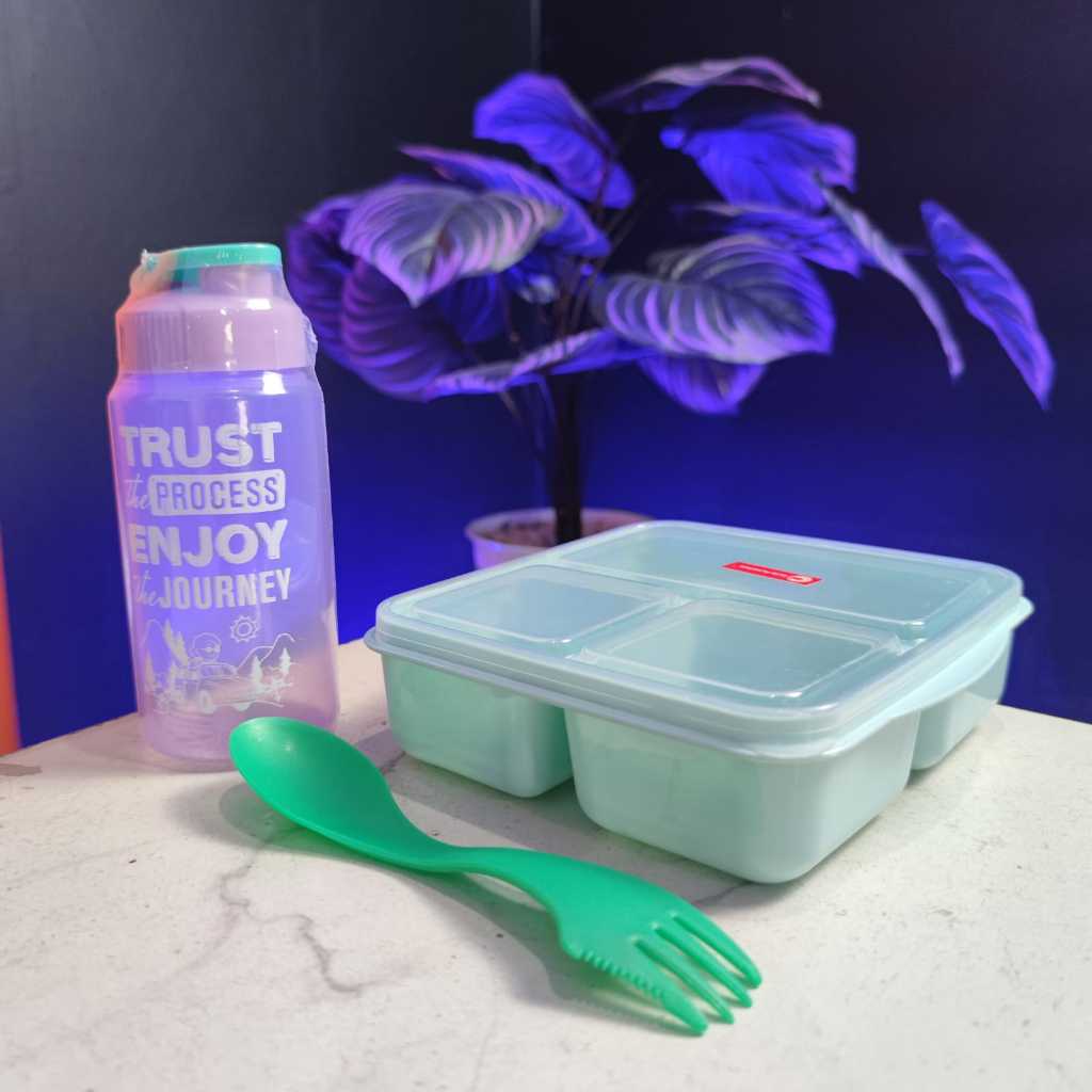 lunch box  kotak makan/ tempat makan/ lunch box/ souvernir ultah Clio nara +  BOTOL MINUM PLASTIK / 