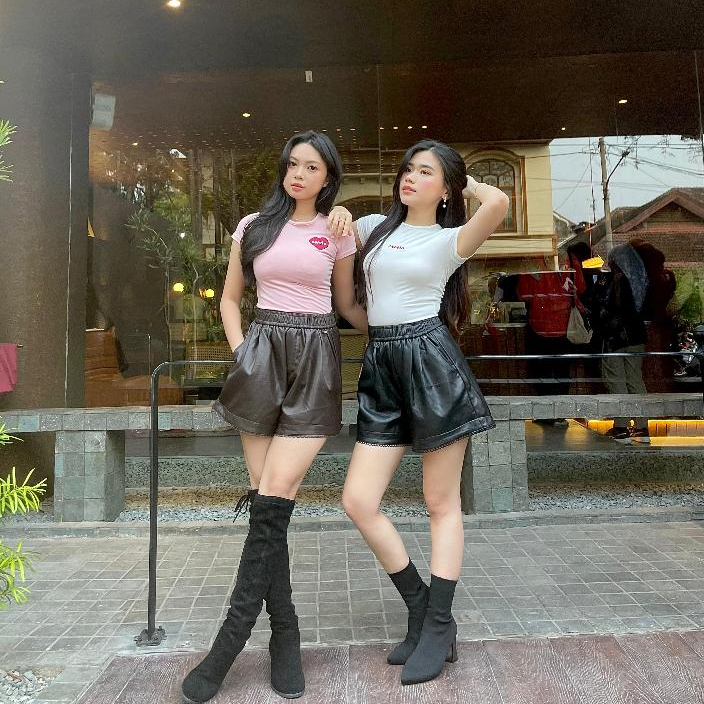 OWELA Zoey Leather Pants // Celana Pendek Kulit Wanita Casual Basic // Leather Pants Wanita // Mini 