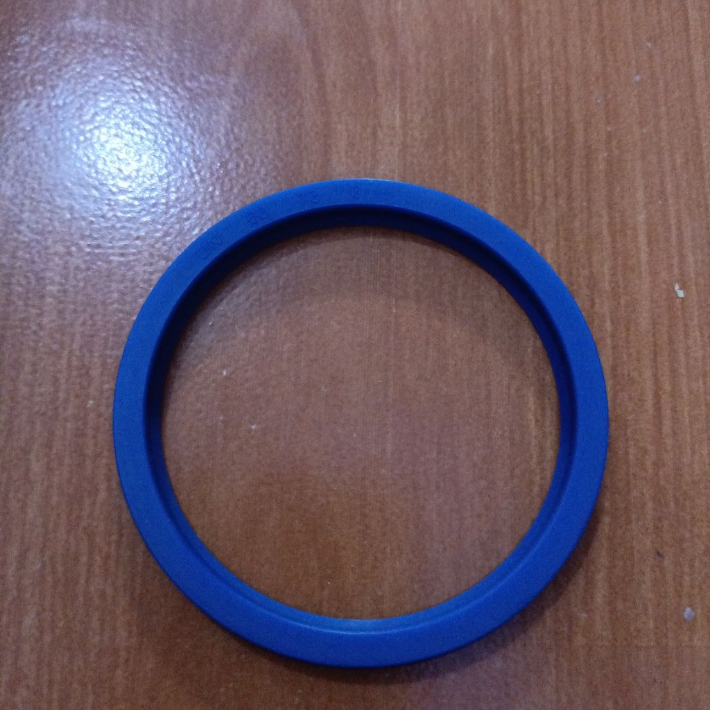 Seal UHS 25*33*5 / UHS 25x33x5 / UHS 25 33 5 /UHS 25 X 33 X 5 Seal Hydraulic